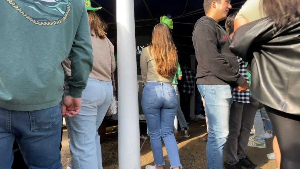 FireCandids_JeansBomber02.jpg.da43e90ef91f29f0eac6c9fef9a2f1d5.thumb.jpg.594312e3d8ecbc24737ccb8af7834e05.jpg
