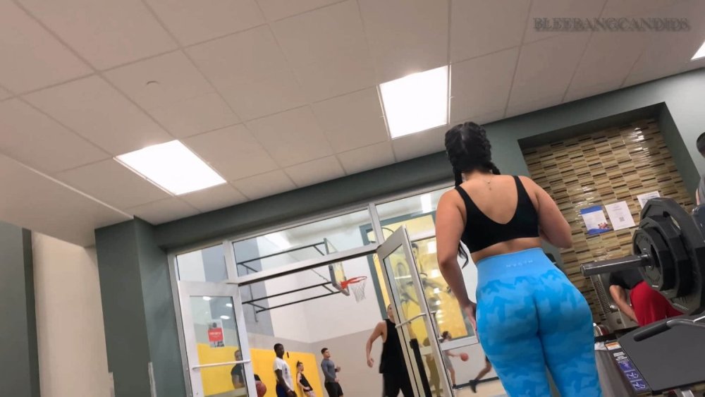 2094998807_Latinawithphatass.mov_20220928_034214_116.jpg.af493d10de0e3073466ec555b57c8fd7.jpg