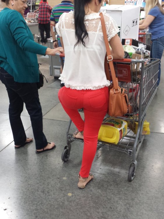 Costco ass - Candid Pictures - TheCandidForum - Online - Beautiful