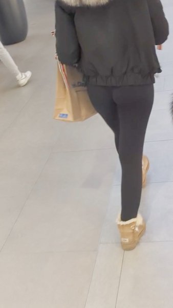 bubble babe in black leggings in a mall.mp4_snapshot_01.07.067.jpg