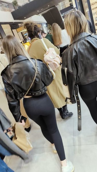two black leggings mall rats sexy.mp4_snapshot_00.31.000.jpg