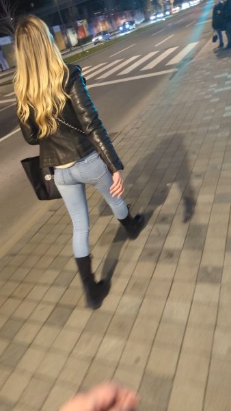 sexy tight jeans ass by crystal1977oct.mp4_snapshot_00.47.758.jpg