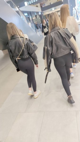 two black leggings mall rats sexy.mp4_snapshot_00.46.000.jpg