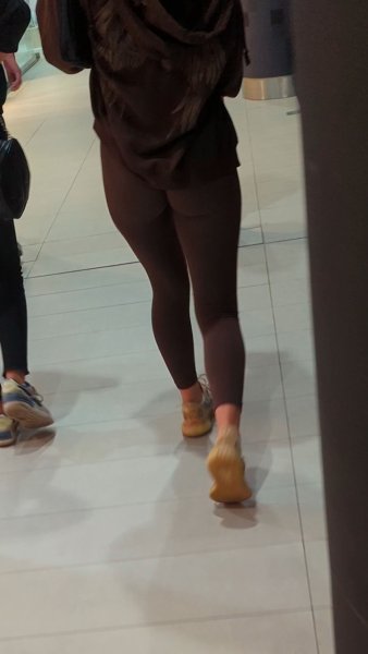 goddess in brown eat leggings in mcd by crystal1977oct.mp4_snapshot_00.48.000.jpg