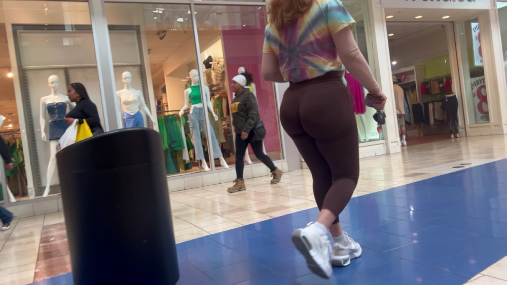 meaty in the mall_4.png