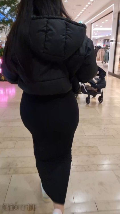 cap_Babe in dress black_00_02_59_03.jpg