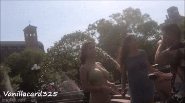 qe7blhd.gif