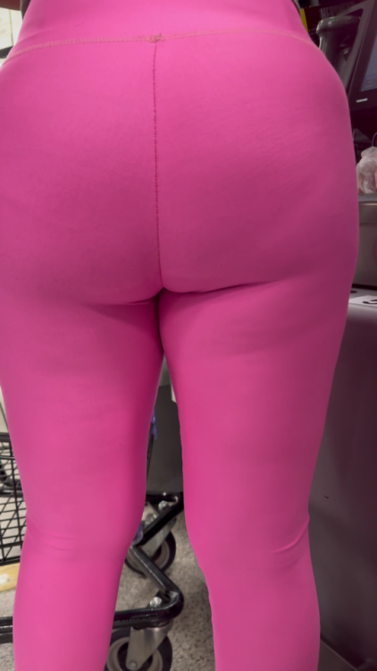 pink leggings big ass latina milf_6.png
