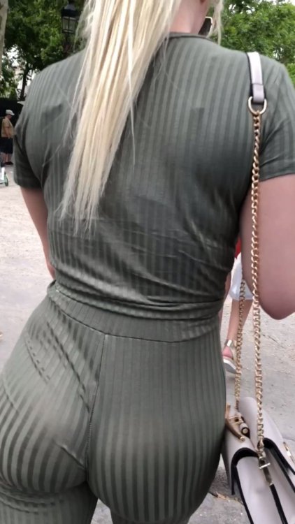 Blonde Jiggling Ass In Green Pants VPL - NICEUPSKIRT.mp4_snapshot_02.02.533.jpg