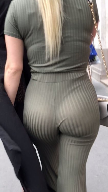 Blonde Jiggling Ass In Green Pants VPL - NICEUPSKIRT.mp4_snapshot_04.23.198.jpg