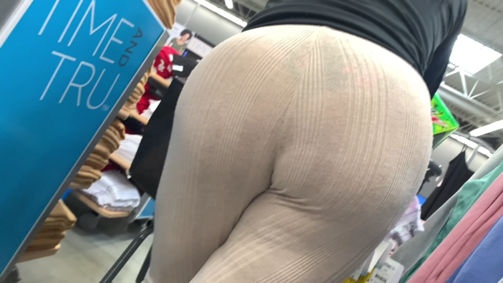 Latinbootyinleggings_4.thumb.png.186ea1af9045bf09a01755c711ca5490.png
