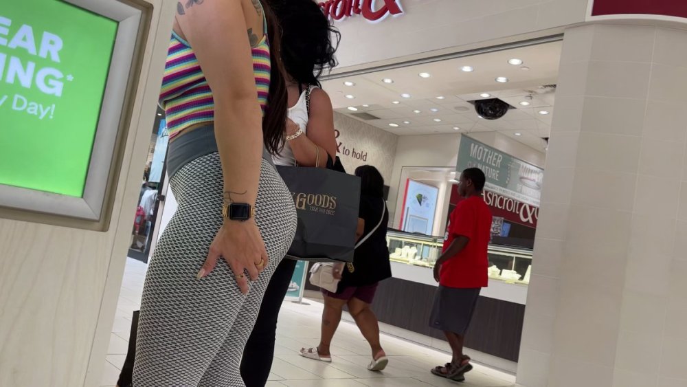 Tattooed Brunette With Tight Juicy Ass in Leggings - CANDID ARCHIVES.mp4_snapshot_00.22.266.jpg