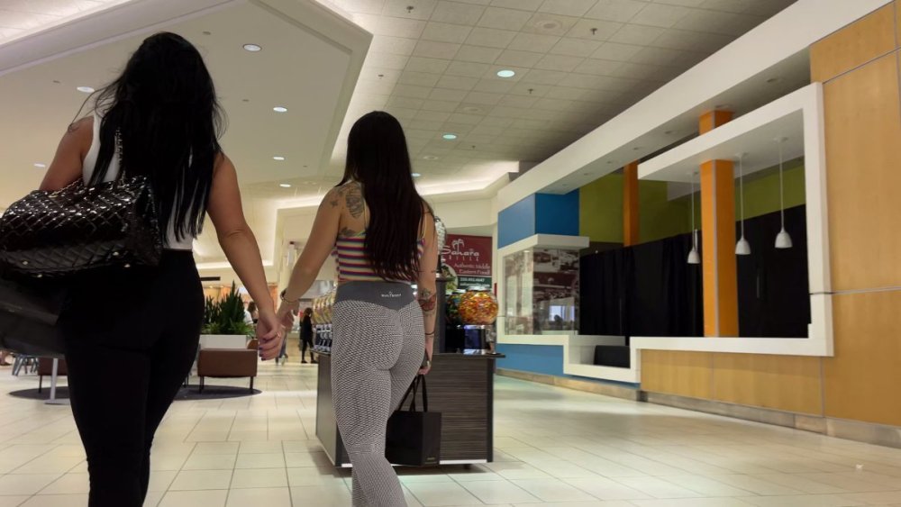 Tattooed Brunette With Tight Juicy Ass in Leggings - CANDID ARCHIVES.mp4_snapshot_01.18.033.jpg